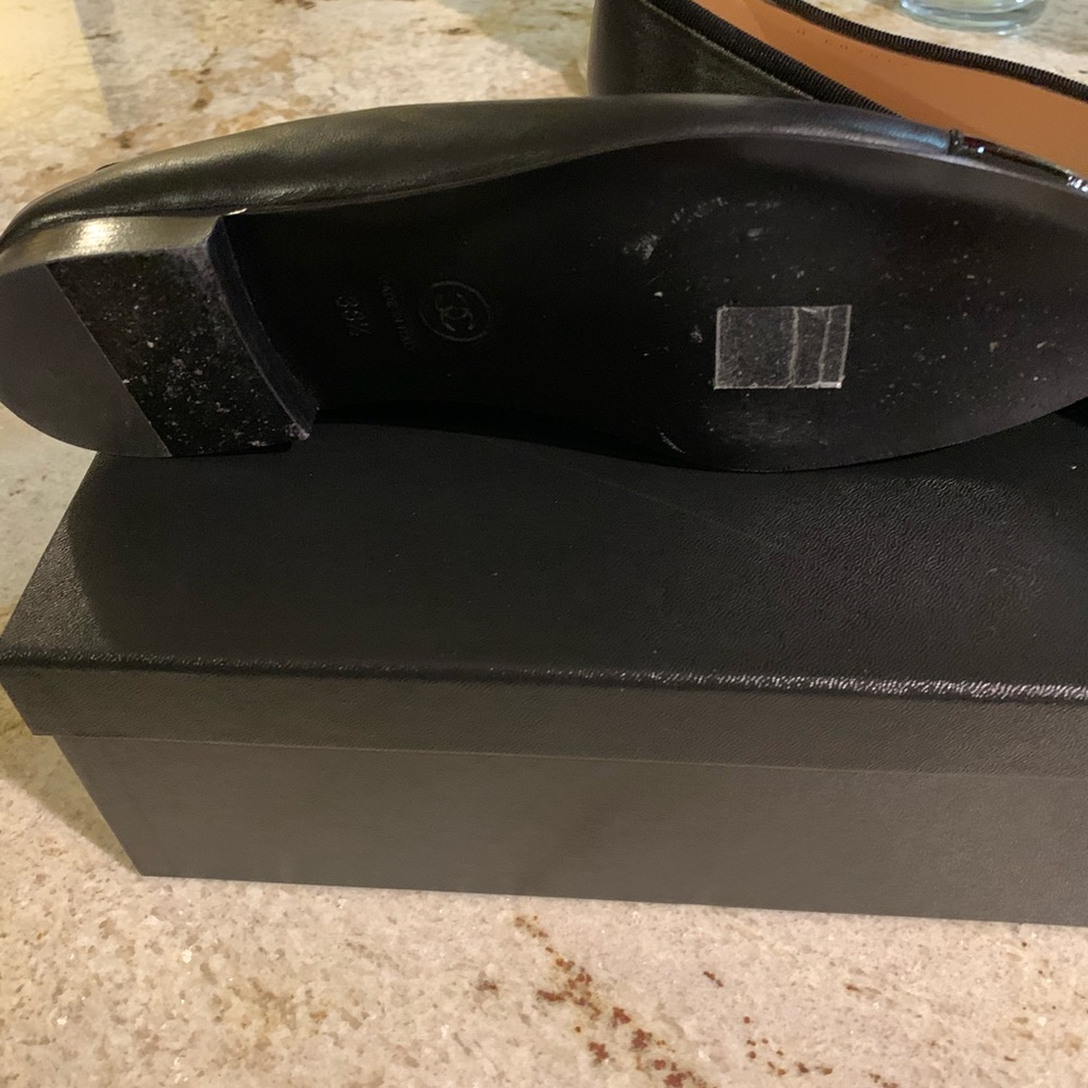 Shoe - Picture 3 of 4